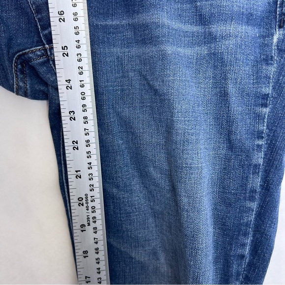 Abercrombie & Fitch Harper Ankle Skinny Jeans Blue
Medium Wash Raw Hem - Picture 6 of 7